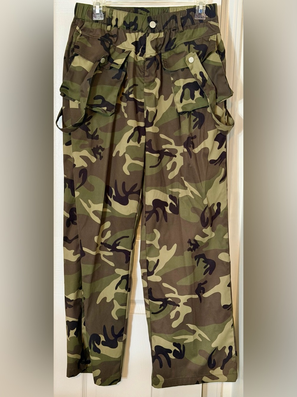 Women Camouflage Cargo Pants - Green Camo